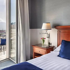 Starhotels Terminus Отель Неаполь